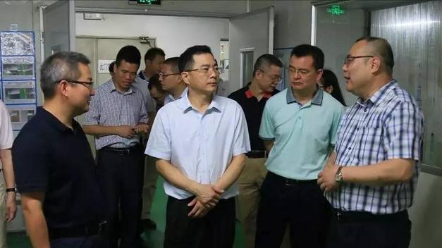 见好就收！套现34亿，香港老板撤了，把富得流油的企业交给国资