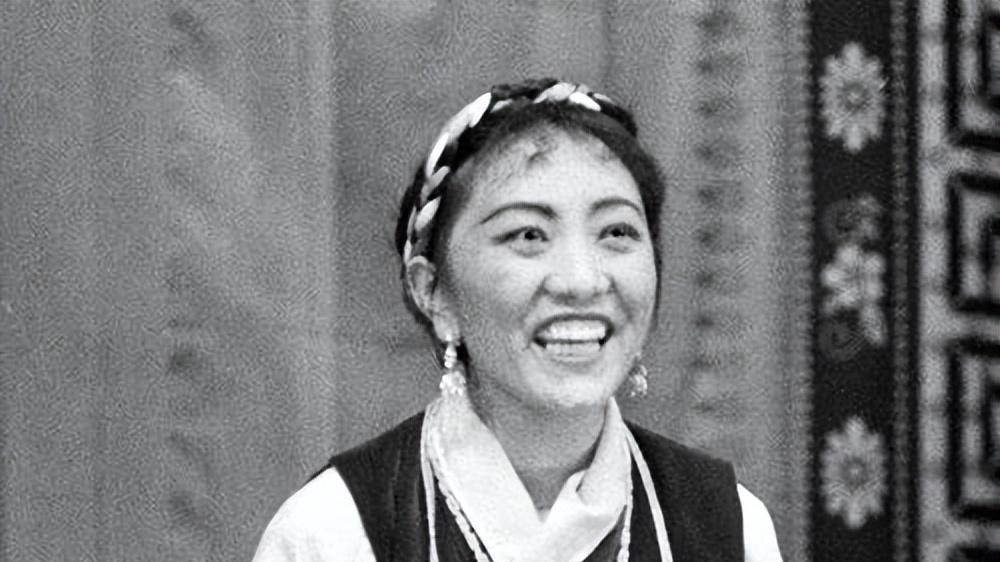 人民艺术家才旦卓玛，嫁大6岁军官丈夫，晚年却白发人送黑发人！