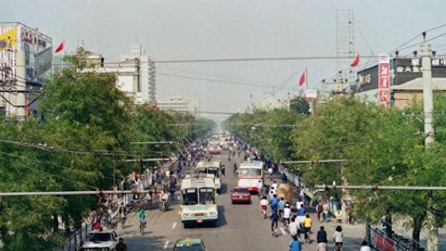 1991年老红军聚会，杨得志知道一人要参会，到门口亲自迎接