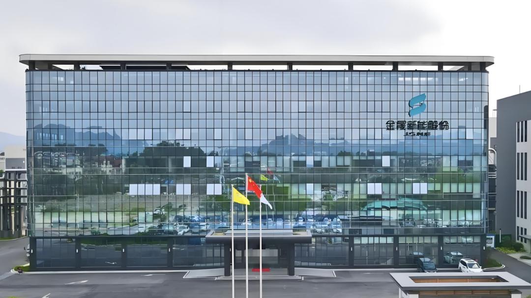 金晟新能源二次递表港交所：全球锂电池回收龙头的破局之战