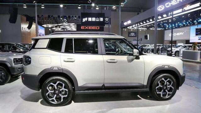 13.49 万起，大电池+四驱，续航1500km，轻度越野，这波玩得有点野