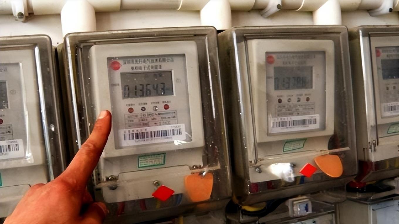 为啥电网每隔几年，就要给户用免费更换电表？