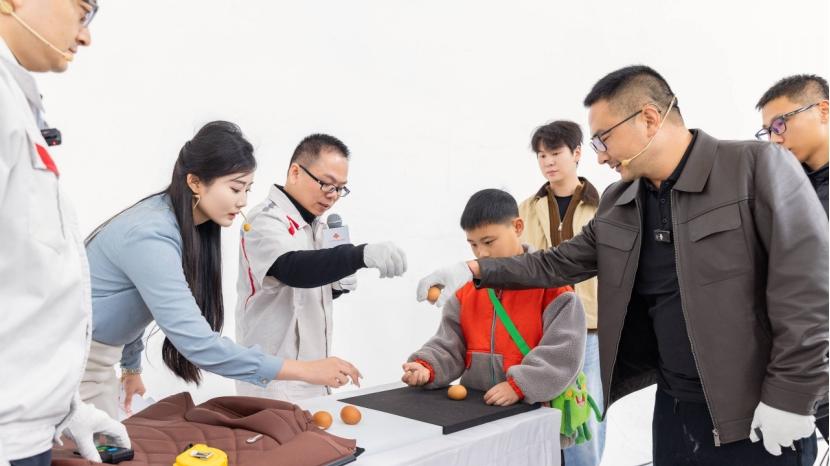 多孩家庭出行：昊铂HL座椅设计如何规避孩童安全隐患