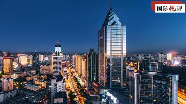 笑了！自己都快亡国了，竟然还有脸质问我国新疆人民过得怎么样？