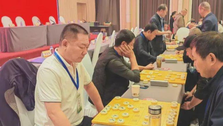 2025年信阳市老年人迎国庆棋牌比赛圆满落幕
