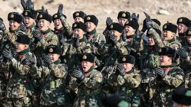 民兵特种分队渗透越南9公里，越方边民视而不见，32发火箭弹全歼越军一个排