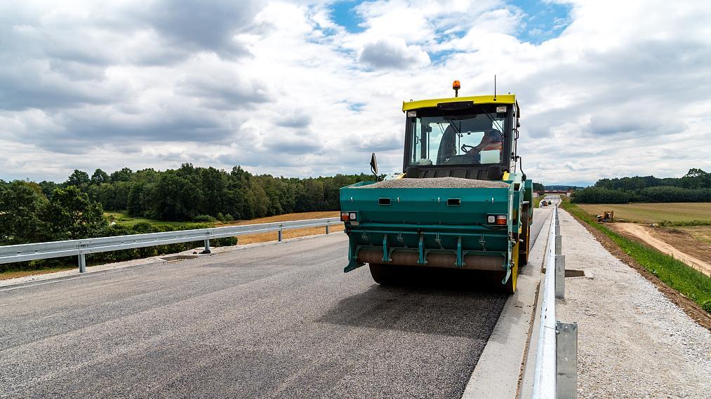 新疆公路工程网：铸就行业典范