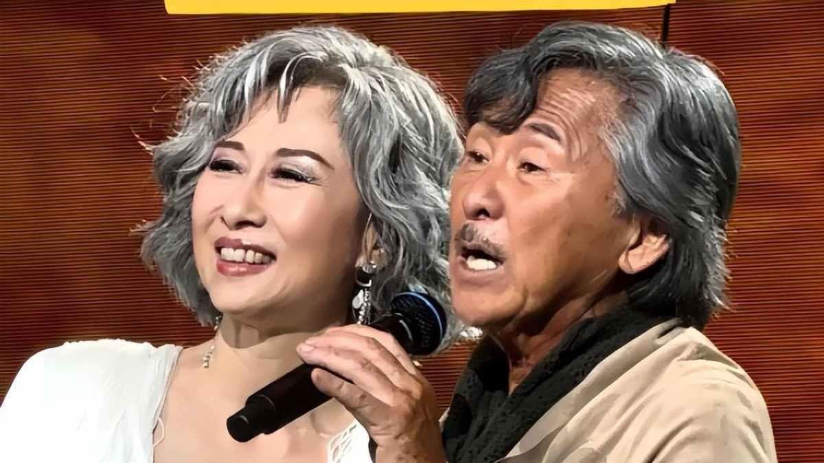 林子祥叶蒨文白头同台，婚内分房三十年，他们到底图什么？