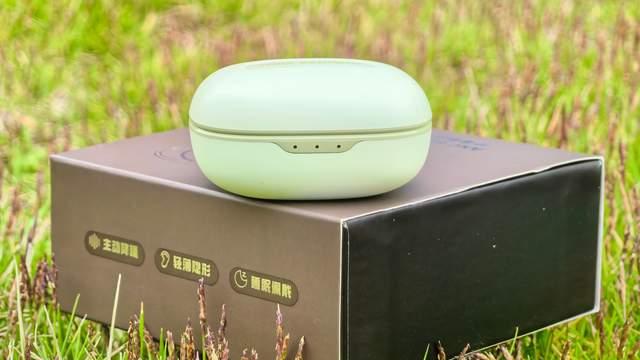 戴耳机睡觉不翻车，蛇圣小悠：助眠+侧睡友好，失眠党闭眼冲