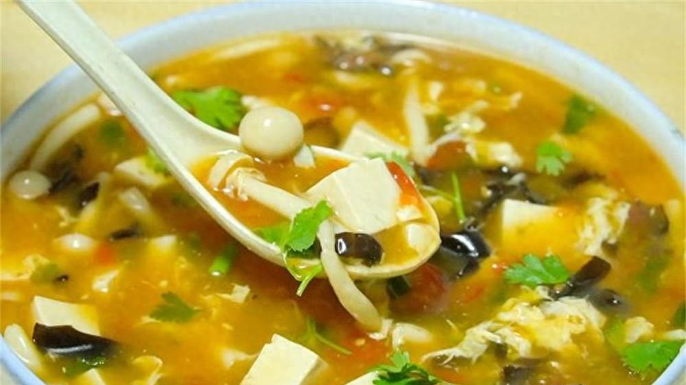 冬天没胃口最爱喝这道汤，5块钱做一大锅，开胃滋补，家人都爱喝