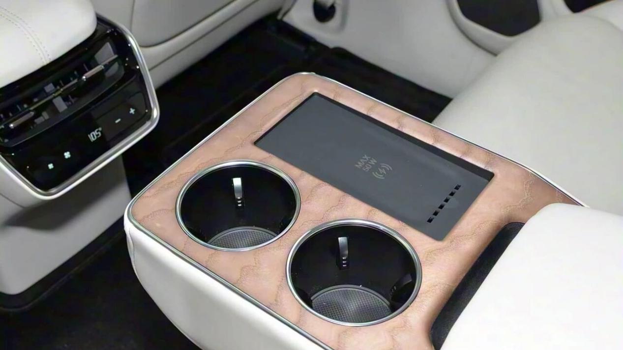 好饭不怕晚！20万能买丰田铂智7，你还考虑新势力？