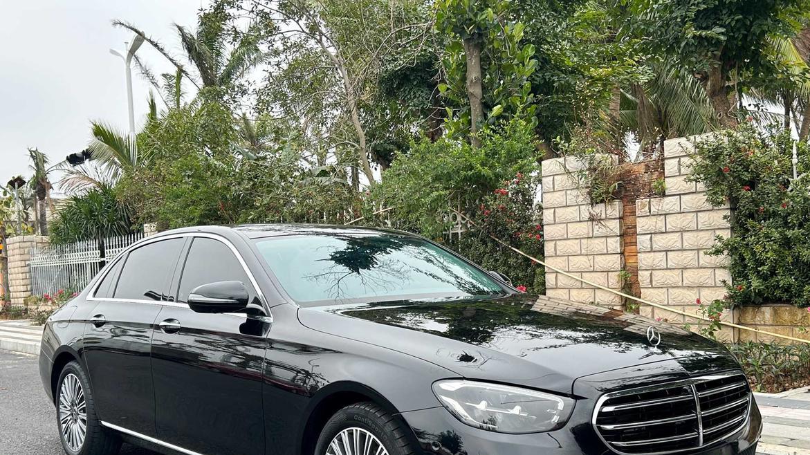 一手奔驰E300L，豪华轿车体验，35.98万开回家！