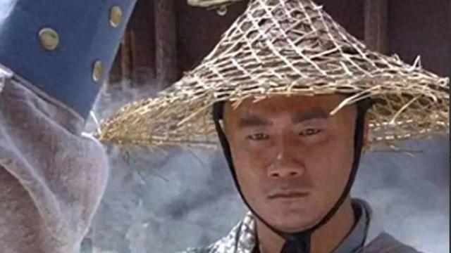 朱元璋称帝后，要为父母迁新坟，刘伯温一看：这座祖坟不能动