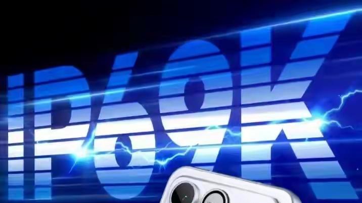 “开黑不怕没电，团战不怕发热” —— 荣耀电竞旗舰成了玩家的“理想队友”