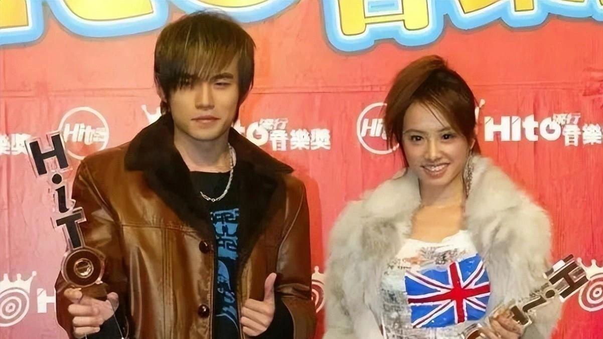 蔡依林新专辑引发热议！被批“尺度太大”，粉丝：这才是女王！