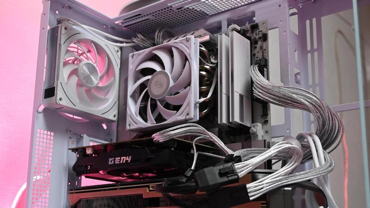 3500捡了一颗9800X3D，上机一看：啊？