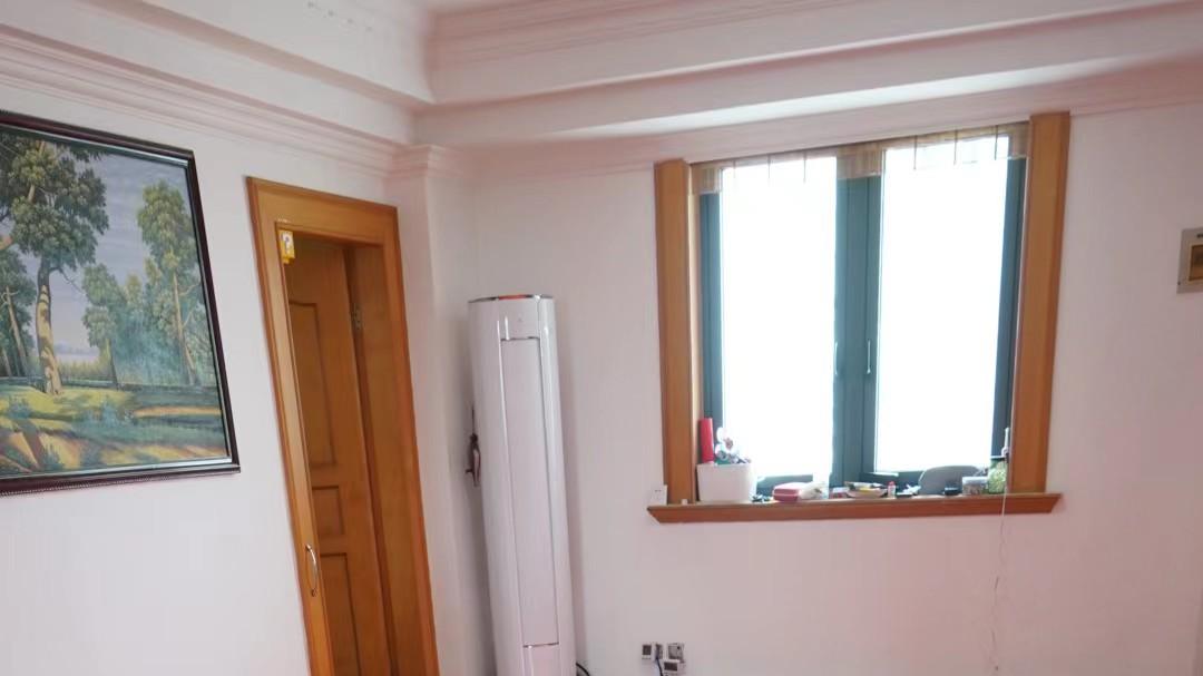 电费刺客？小户型石墨烯电地暖实测：24 小时开也比空调省 40%