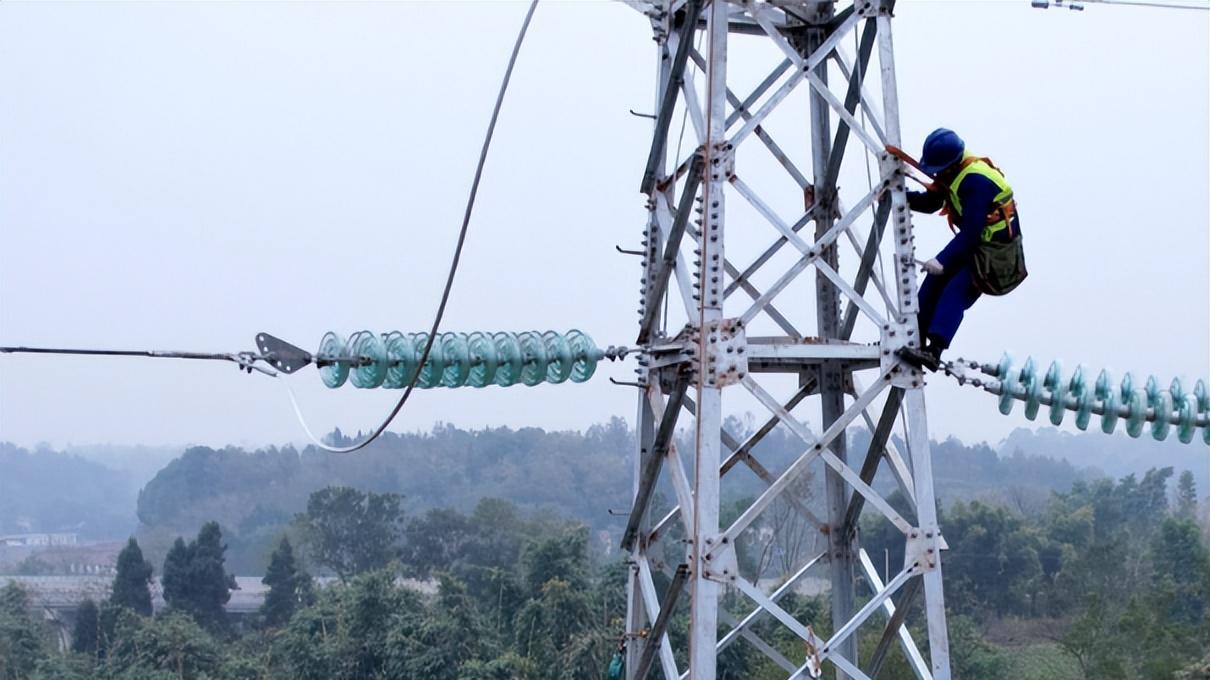 教你一眼识别，输电线路电压等级。