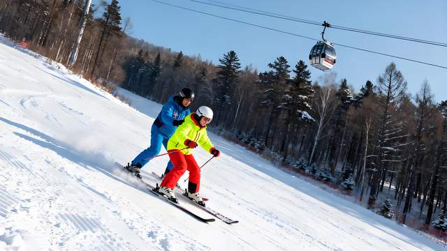琼华缀冰城，初雪织锦时 —— 赴一场北国初冬的光影之约