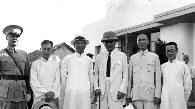 蒋介石弟弟参加开国大典，9年后毛主席得知另一身份立即下令逮捕