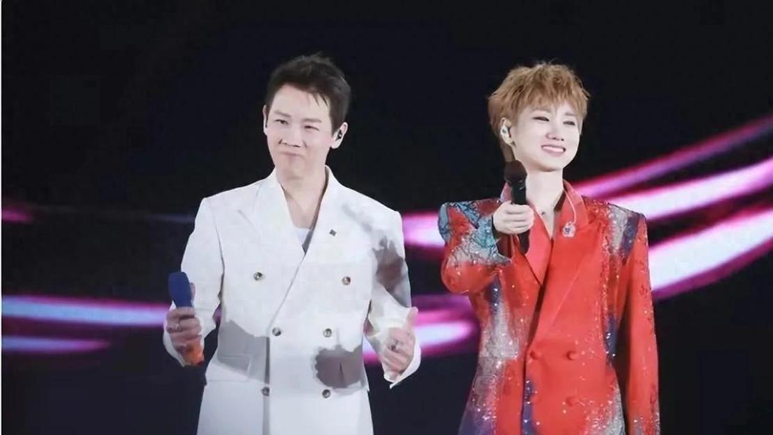 汪苏泷演唱会：真友情加持，爆款现场，娱乐圈新玩法？