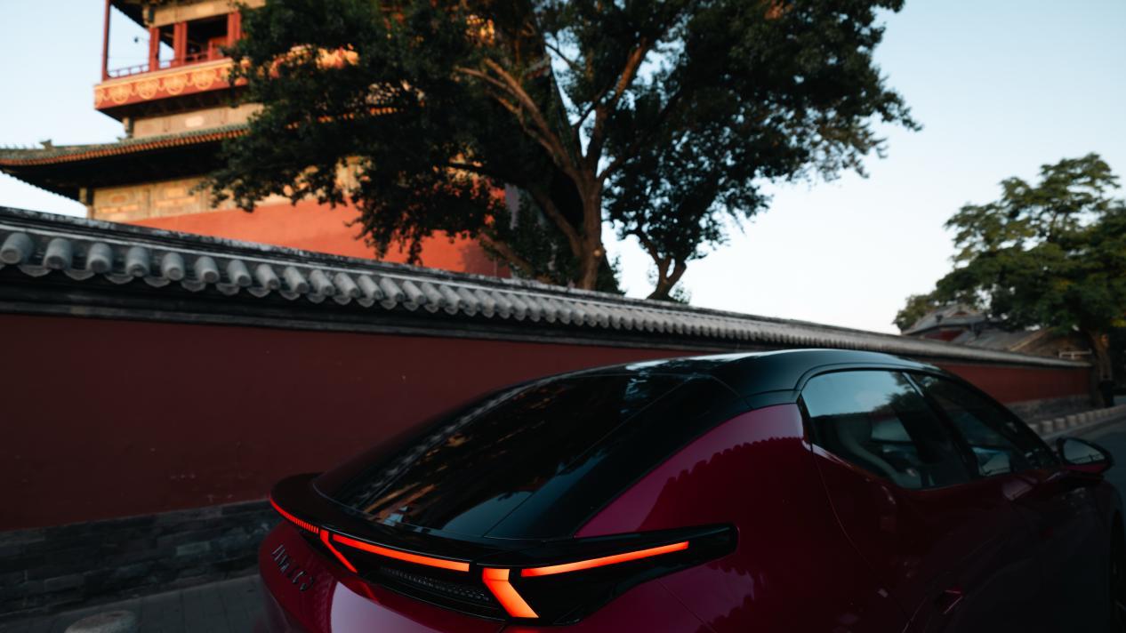 汽车美学碰徕卡影像，领克 Z20 让精致出行有颜更有料！