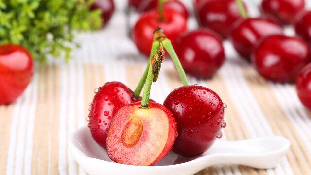 中国特产百强排行榜NO.99：烟台大樱桃-果如珍珠，红似宝石！