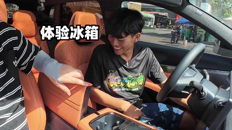 2324.5公里横跨中老泰！极客村长开全新领克08 EM-P闯三国