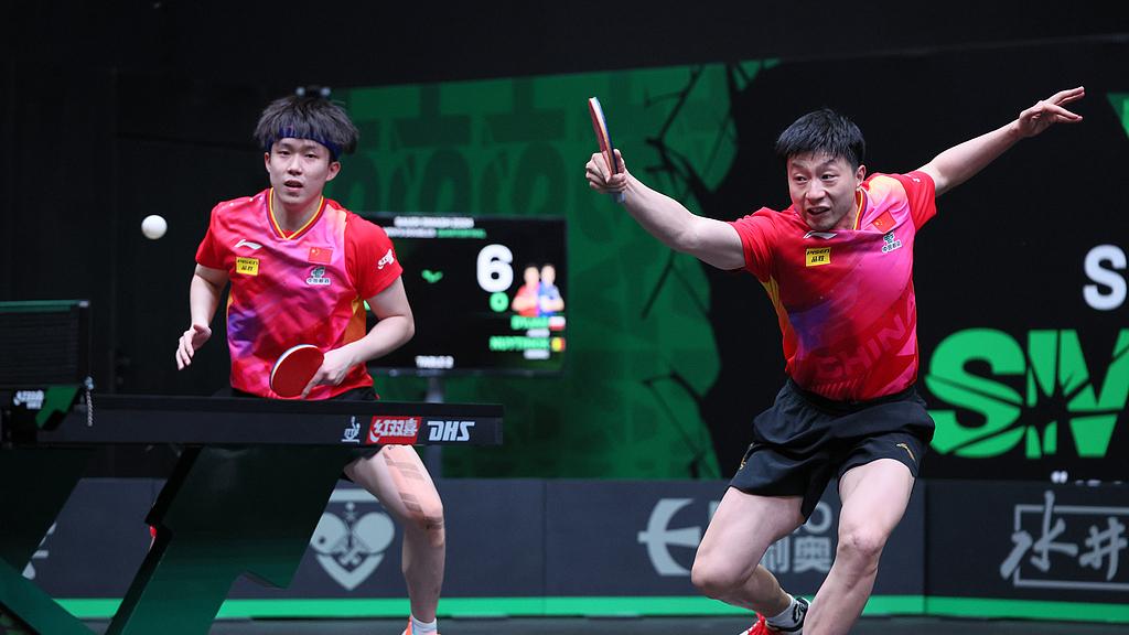 王楚钦奥运单打登顶，成为国乒新一代领军人物风采