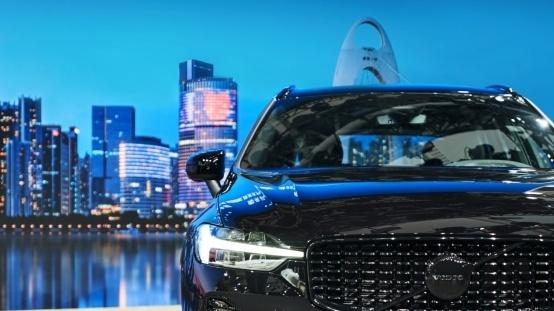 有颜有实力，黑化版沃尔沃XC60更懂这届年轻人