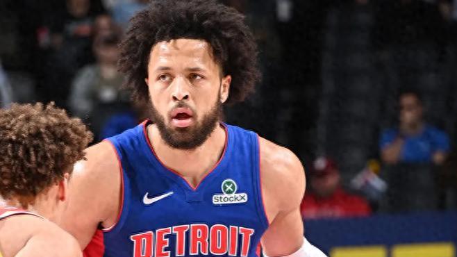 仅3人得分上双！替补差距尽显，活塞胜绿军迎4连胜，稳居东部第一