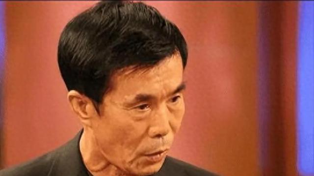 76岁老艺术家何庆魁，被亲儿子捅刀：他嫖不动了，每月1万够花