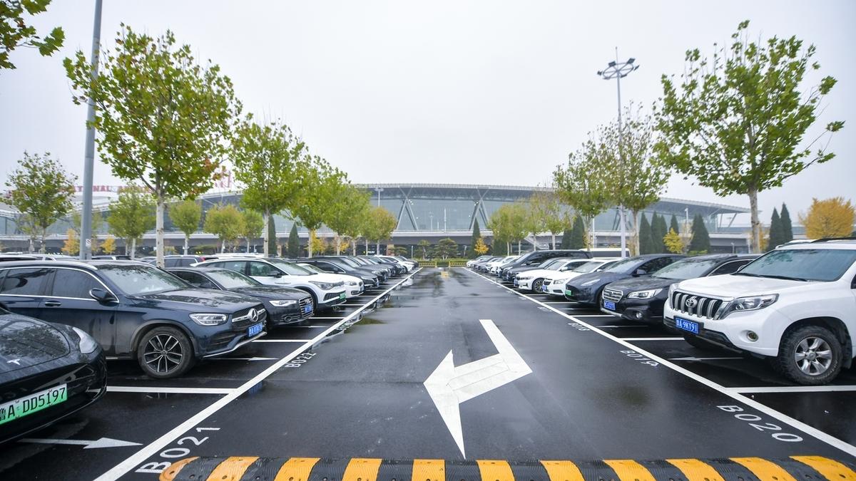 辅警贴违法，还有所谓的柔性执法吗？