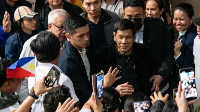 杜特尔特已被带往荷兰海牙！将移交给国际刑事法院