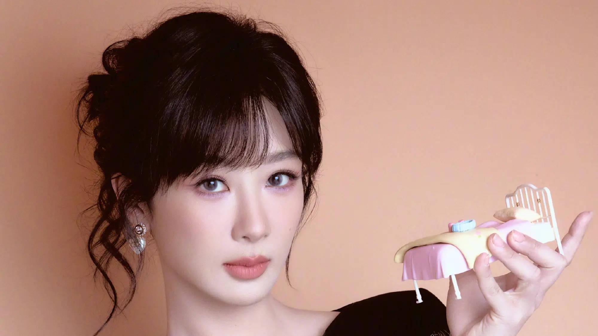 洽洽玩梗引爆杨紫粉丝怒火，十品牌排队道歉，唯始作俑者隐身！