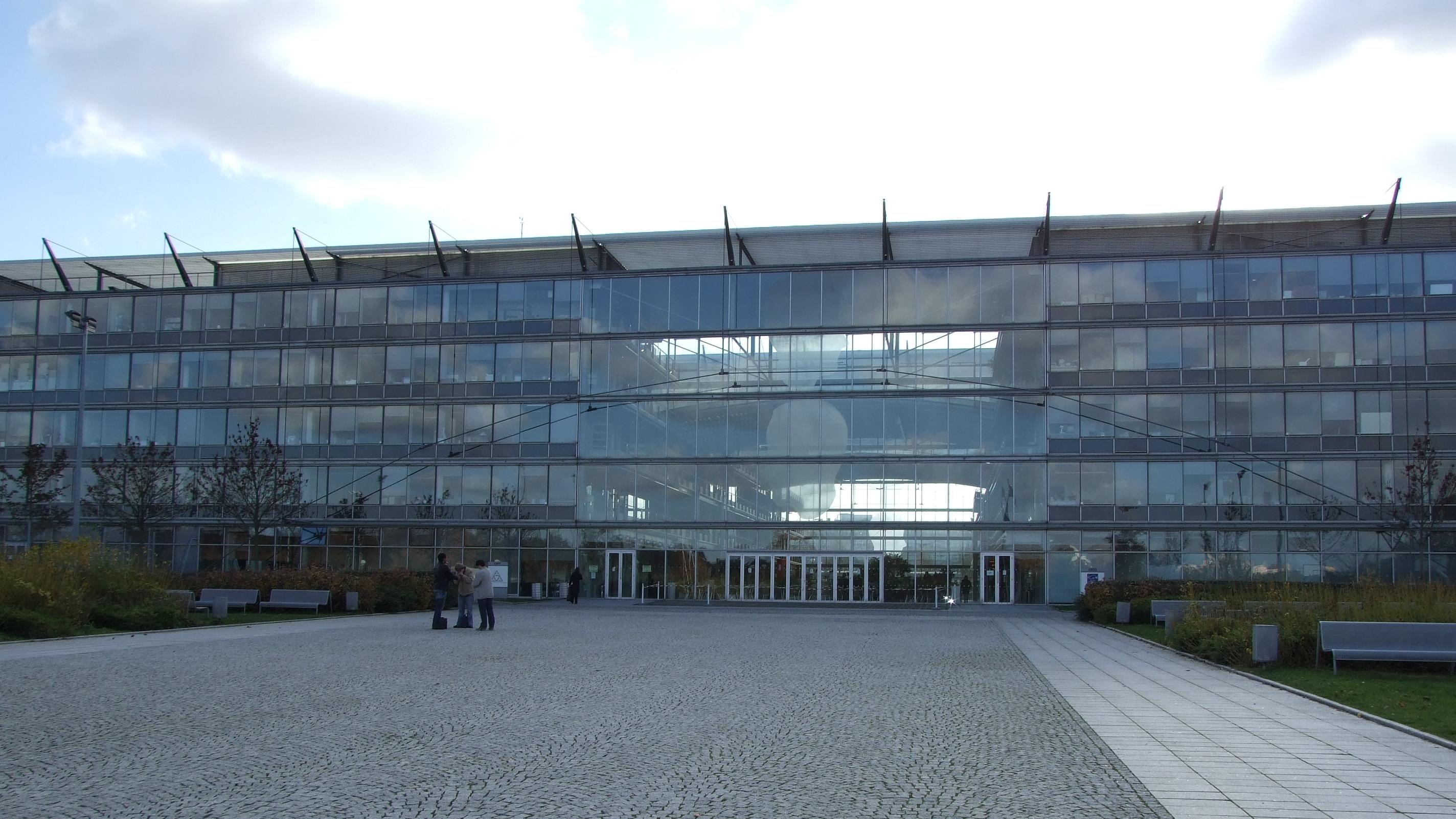 国外高校分享第189期：国立路桥学校-法国留学竟比国内还便宜？