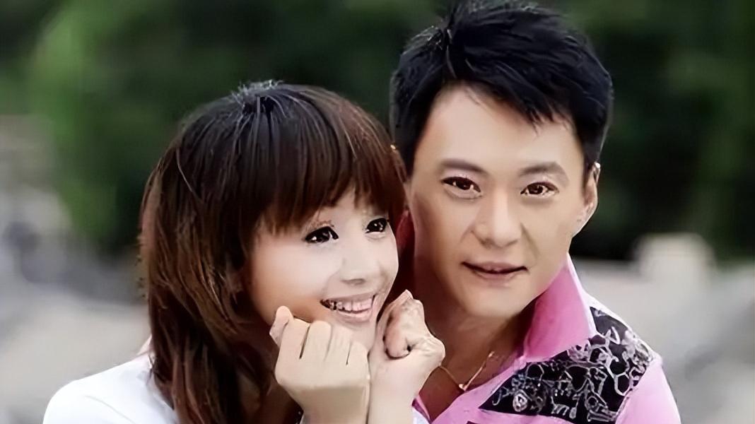 曹颖：央视出走的顶流主播，为何独爱“冷板凳”丈夫？