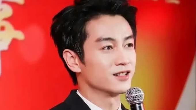 陈晓离婚后颜值逆天，婚姻真的是颜值杀手？昔日男神今何在！
