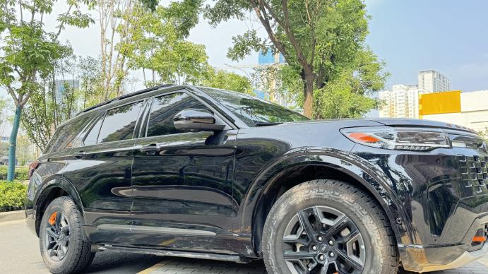 山路越野真香警告，探险者实力不俗