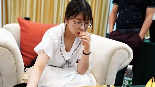 国手辜梓豪王星昊杨楷文等爆冷出局 吴清源杯16强中国占9席 余正麒战败出局