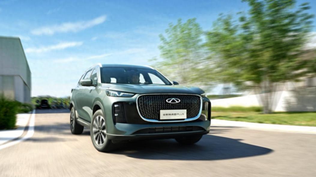 全面满足家庭：瑞虎8PLUS与CS75PLUS四代终极PK