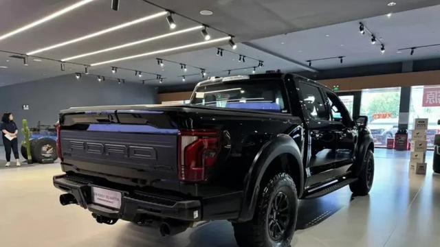 新款福特F-150猛禽登场，82.88万值不值这个价？