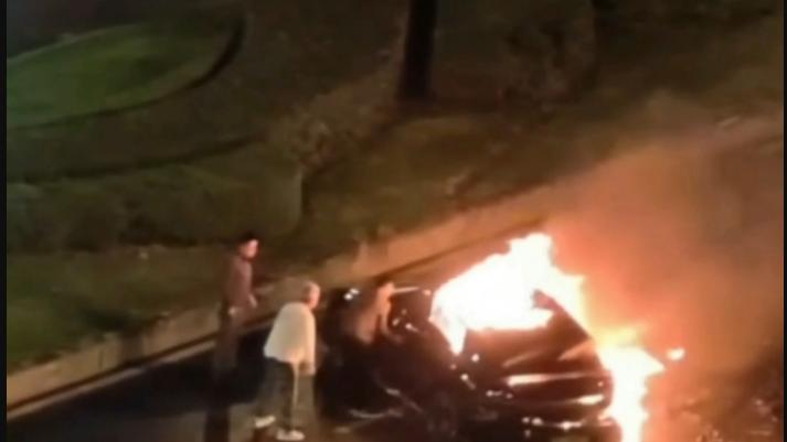 成都天府大道小米汽车自燃事故：不让一家独大，避免赢者通吃，提供多元化选择，便是防止堕落的最好办法！