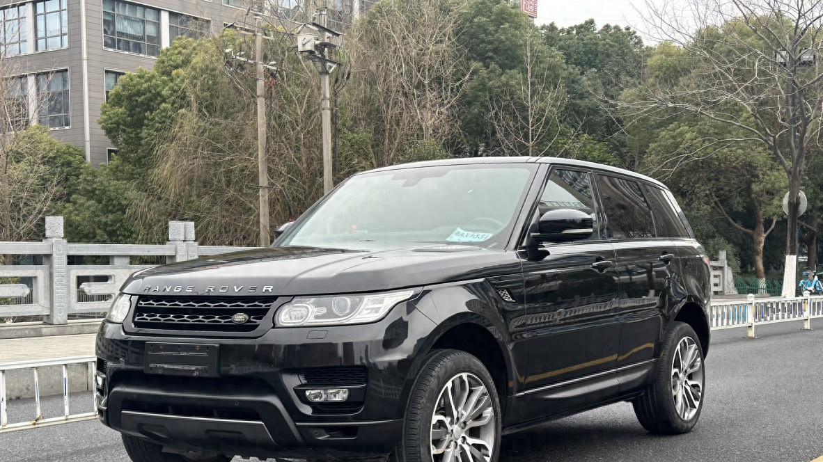 27万圆梦路虎揽胜运动，3.0T+8AT，V6动力强劲！