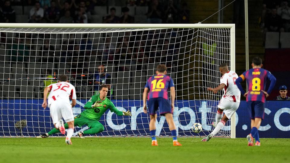 巴萨防守怎么了？13场27球，什琴斯尼撑不住了