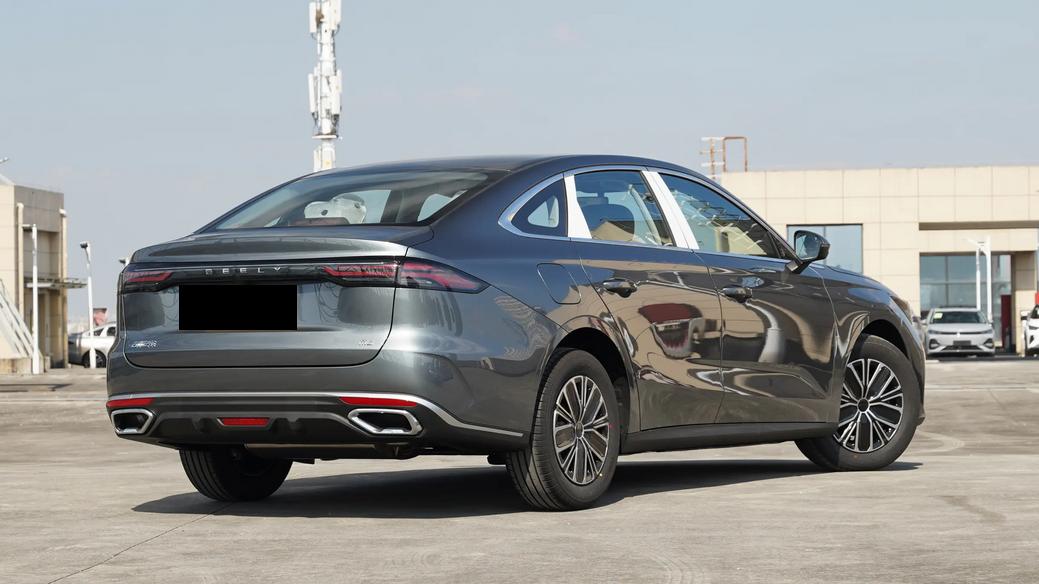 7.49万元起，提供两种动力系统，新款吉利帝豪怎么样？