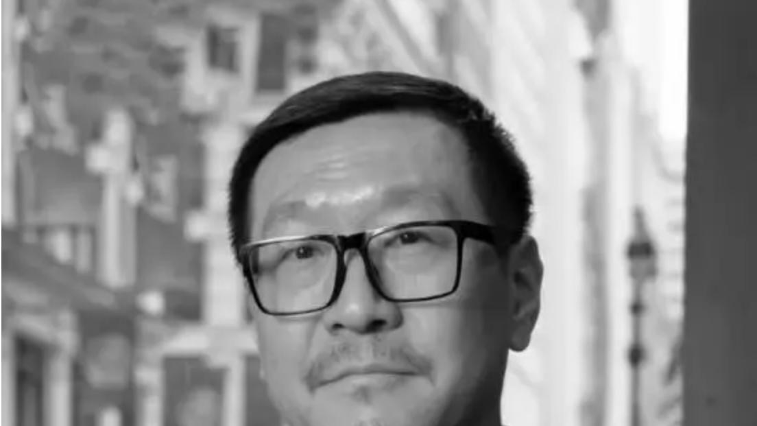 建筑教育家王飞伦敦意外离世，学生追忆：他在行业最赚钱时，选择了讲台