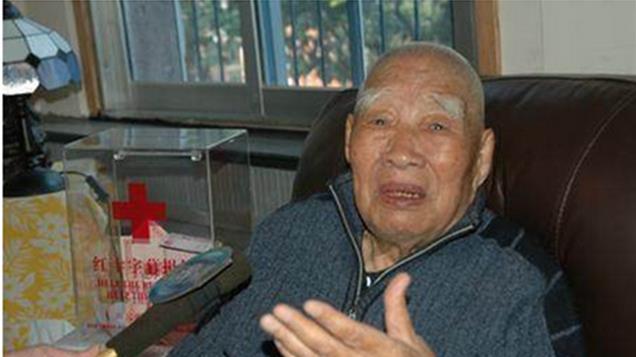 1955年授衔，孔庆德以为能被授予校官就乐坏了，却被破格授予中将