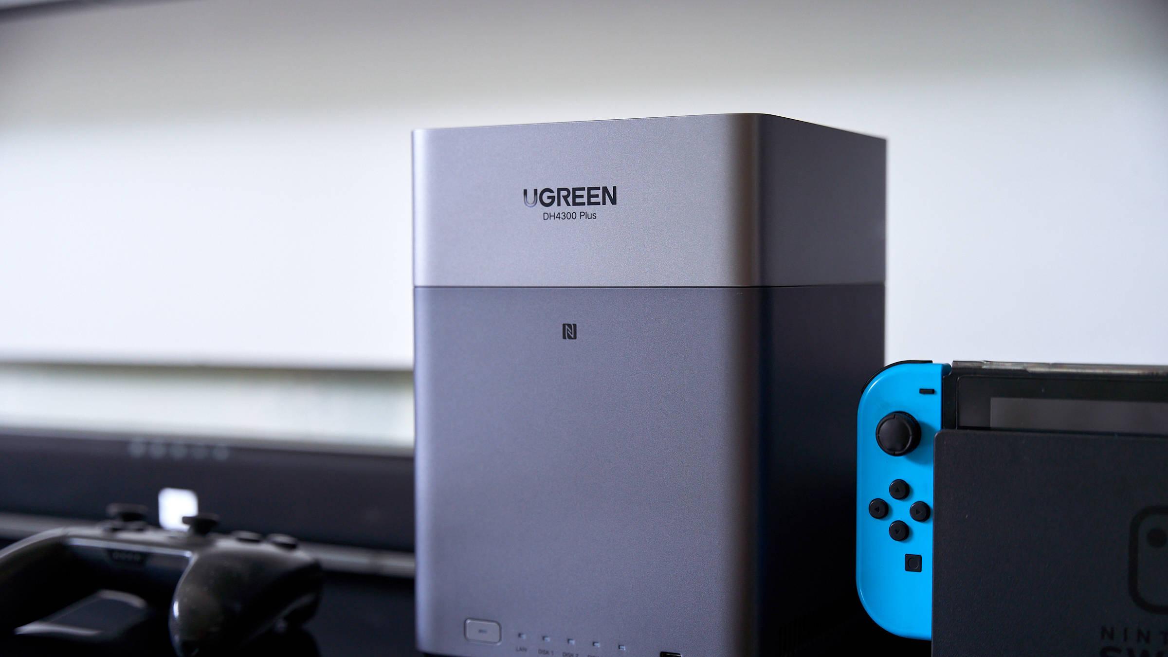 千元级四盘位NAS新秀！绿联DH4300 Plus让家庭数据管理与影院搭建一步到位