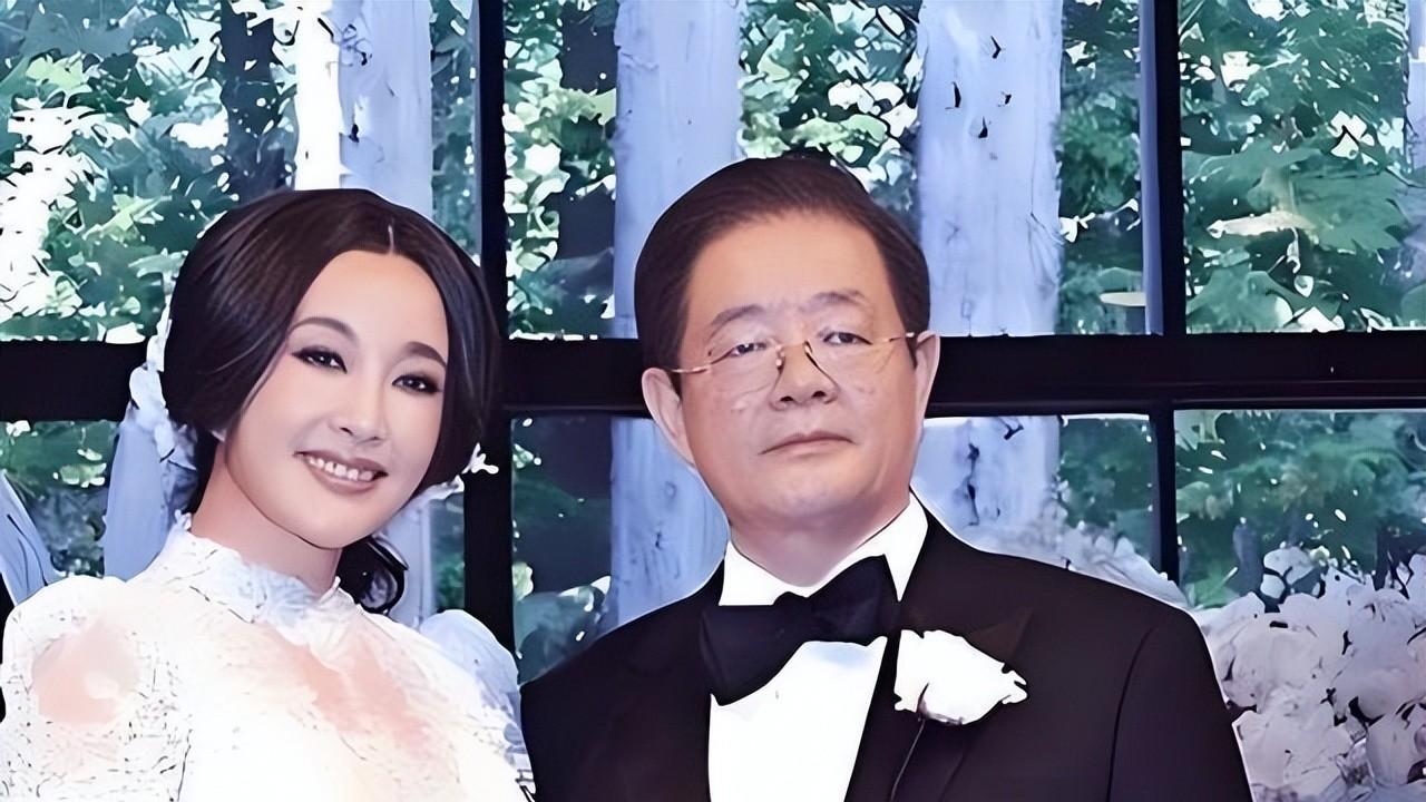 国民女星到争议女王，75岁刘晓庆的另类人生，你想看看吗。